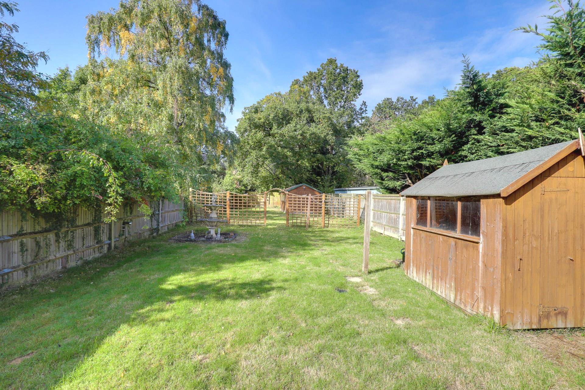Peppard Road, Emmer Green, Reading, Image 14
