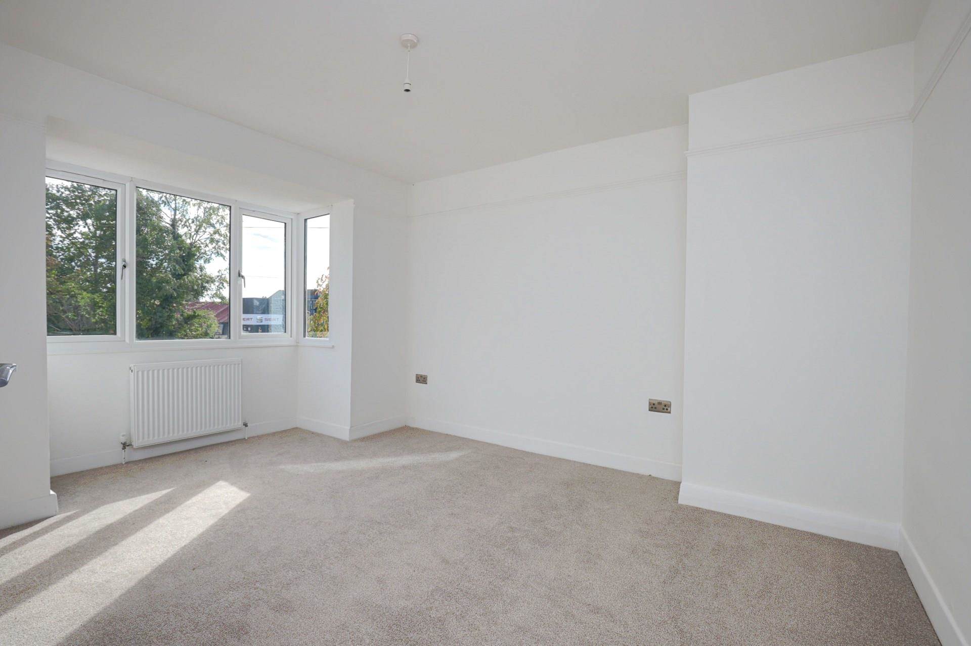Peppard Road, Emmer Green, Reading, Image 8