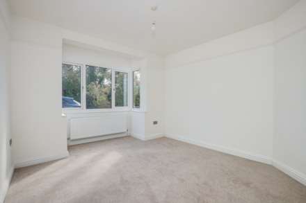 Peppard Road, Emmer Green, Reading, Image 7