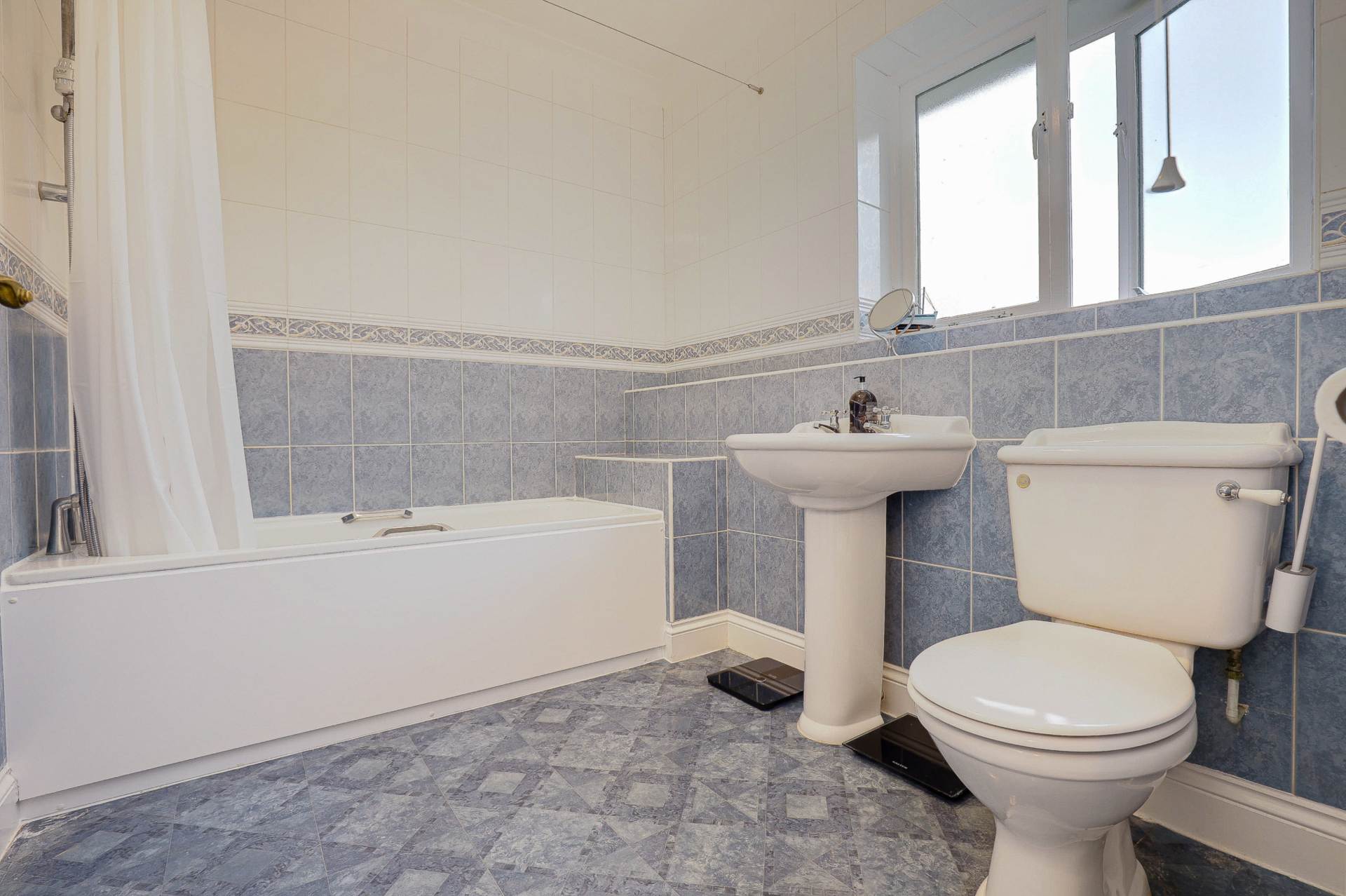 Mardy, Caversham Heights, Reading, Image 18
