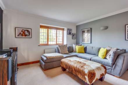 Soane End, Emmer Green, Image 13