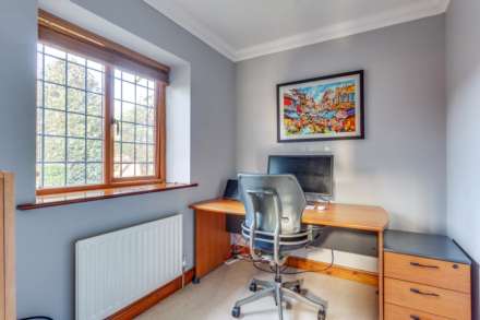 Soane End, Emmer Green, Image 25