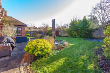 Soane End, Emmer Green, Image 5