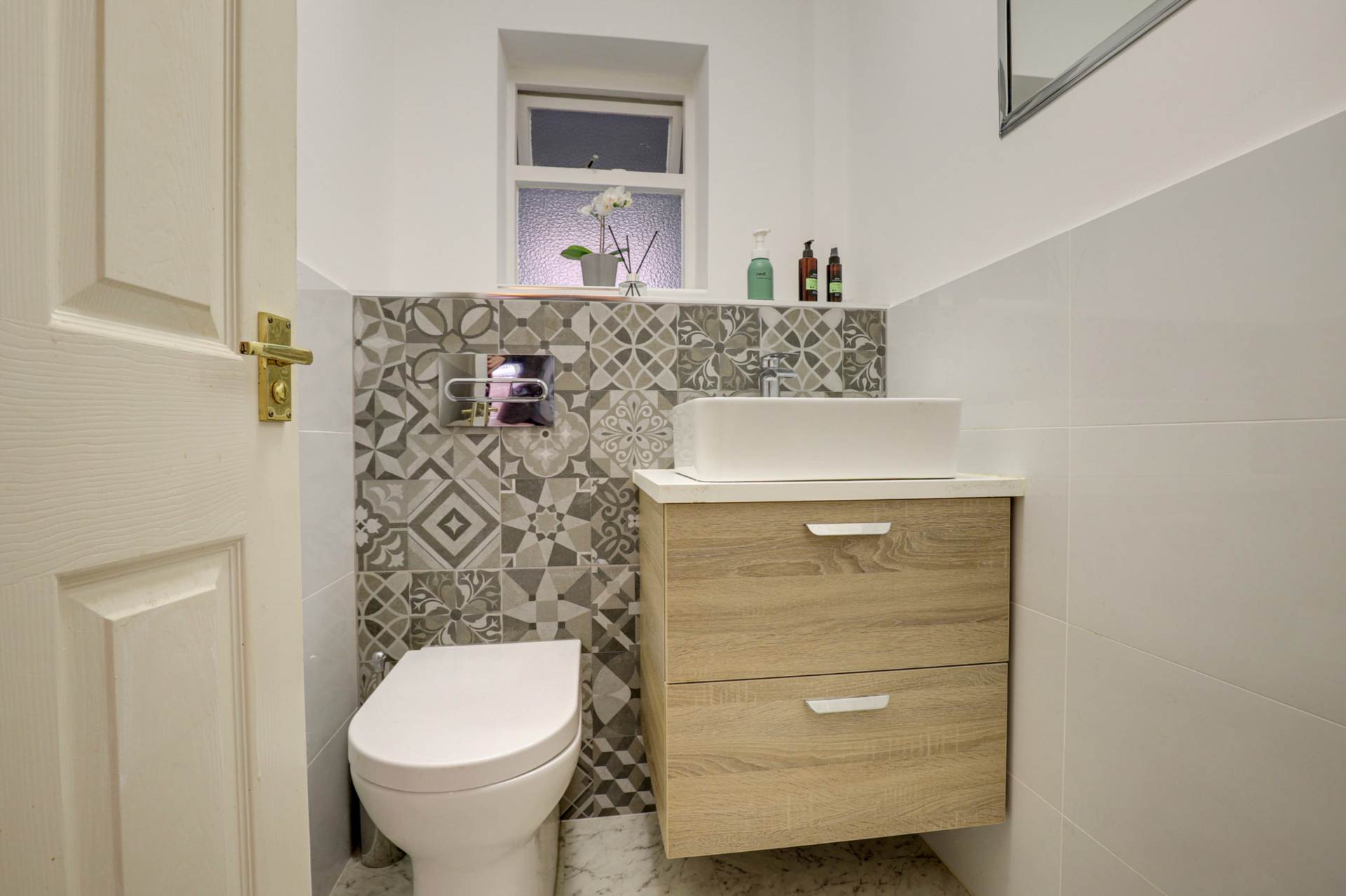 Graveney Drive, Caversham Heights, Image 15