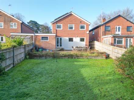 Graveney Drive, Caversham Heights, Image 2