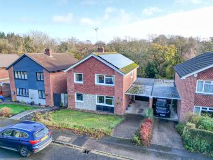 Graveney Drive, Caversham Heights, Image 26