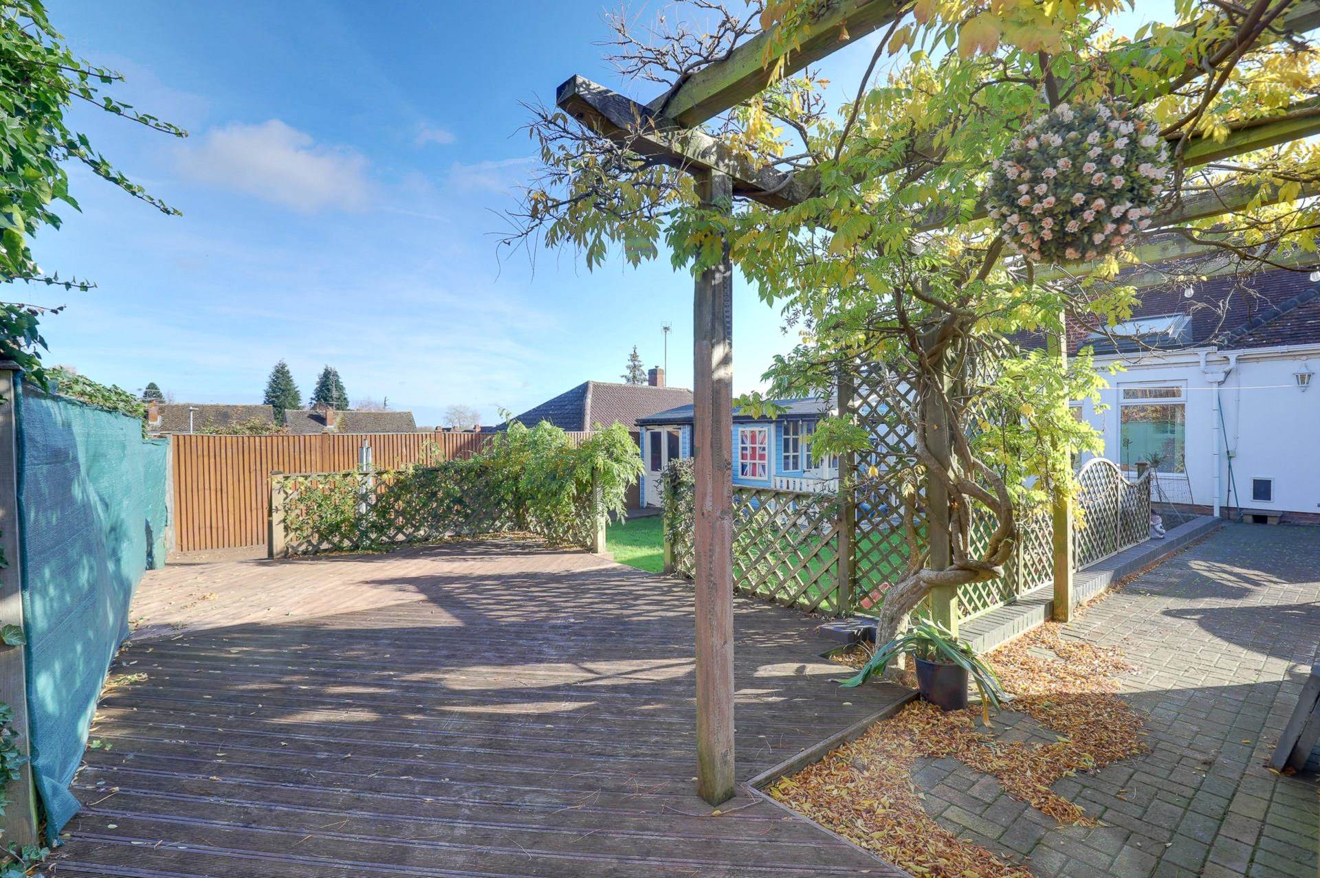 Henley Road, Caversham, Reading, Image 22
