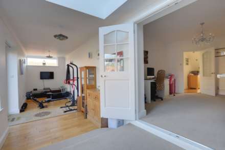 Henley Road, Caversham, Reading, Image 12