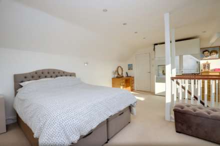 Henley Road, Caversham, Reading, Image 14