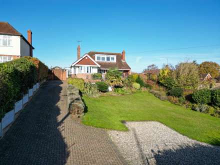 Henley Road, Caversham, Reading, Image 25
