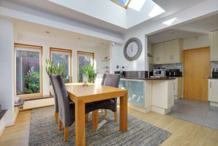 Henley Road, Caversham, Reading, Image 5