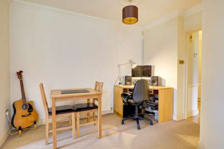 Abbotsmead, Caversham, Image 8