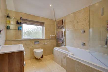 Fernbrook Road, Caversham Heights, Image 10