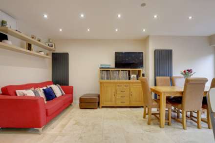 Fernbrook Road, Caversham Heights, Image 21