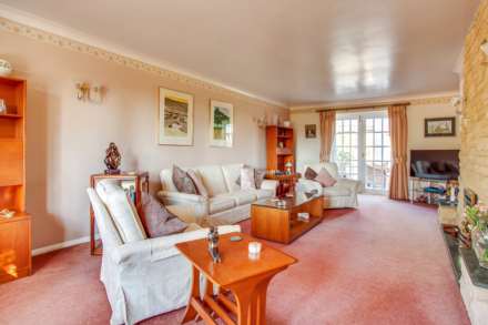 Upper Warren Avenue, Caversham Heights, Reading, Image 10