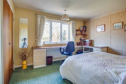 Upper Warren Avenue, Caversham Heights, Reading, Image 22