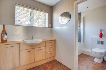 Upper Warren Avenue, Caversham Heights, Reading, Image 25