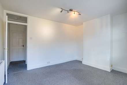 Westfield Road, Caversham, Image 5