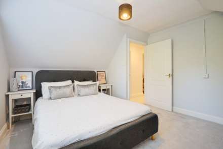 Eastcliff, The Warren, Reading, Image 10