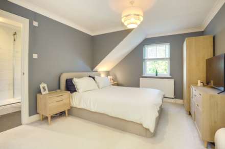 Eastcliff, The Warren, Reading, Image 2