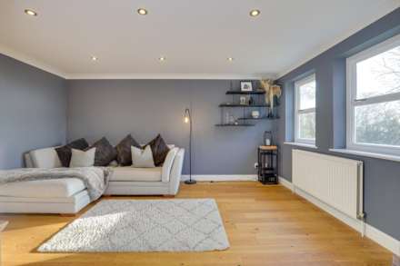 Eastcliff, The Warren, Reading, Image 4