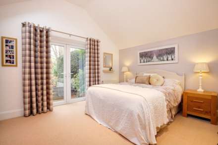 Clifton Park Road, Caversham, Image 15