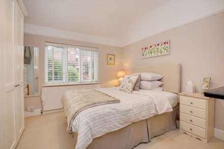 Clifton Park Road, Caversham, Image 17