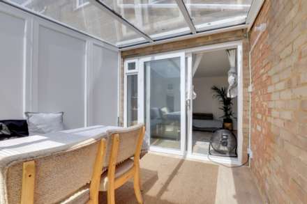 Grove Road, Emmer Green, Image 9