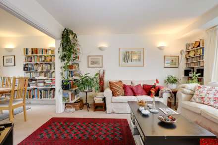 Mayfield Drive, Caversham, Reading, Image 2