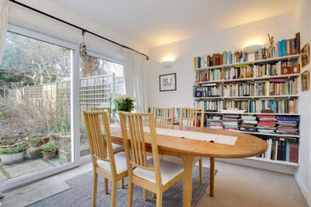 Mayfield Drive, Caversham, Reading, Image 4