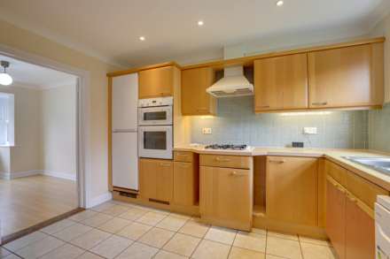 Aberaman, Emmer Green, Reading, Image 6