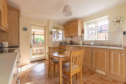 Wincroft Road, Caversham Heights, Image 4