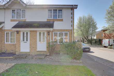 Dickens Close, Caversham, Image 1