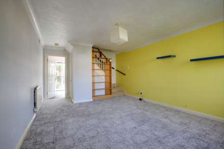 Dickens Close, Caversham, Image 4