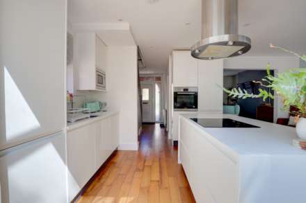 Hemdean Road, Caversham, Image 13