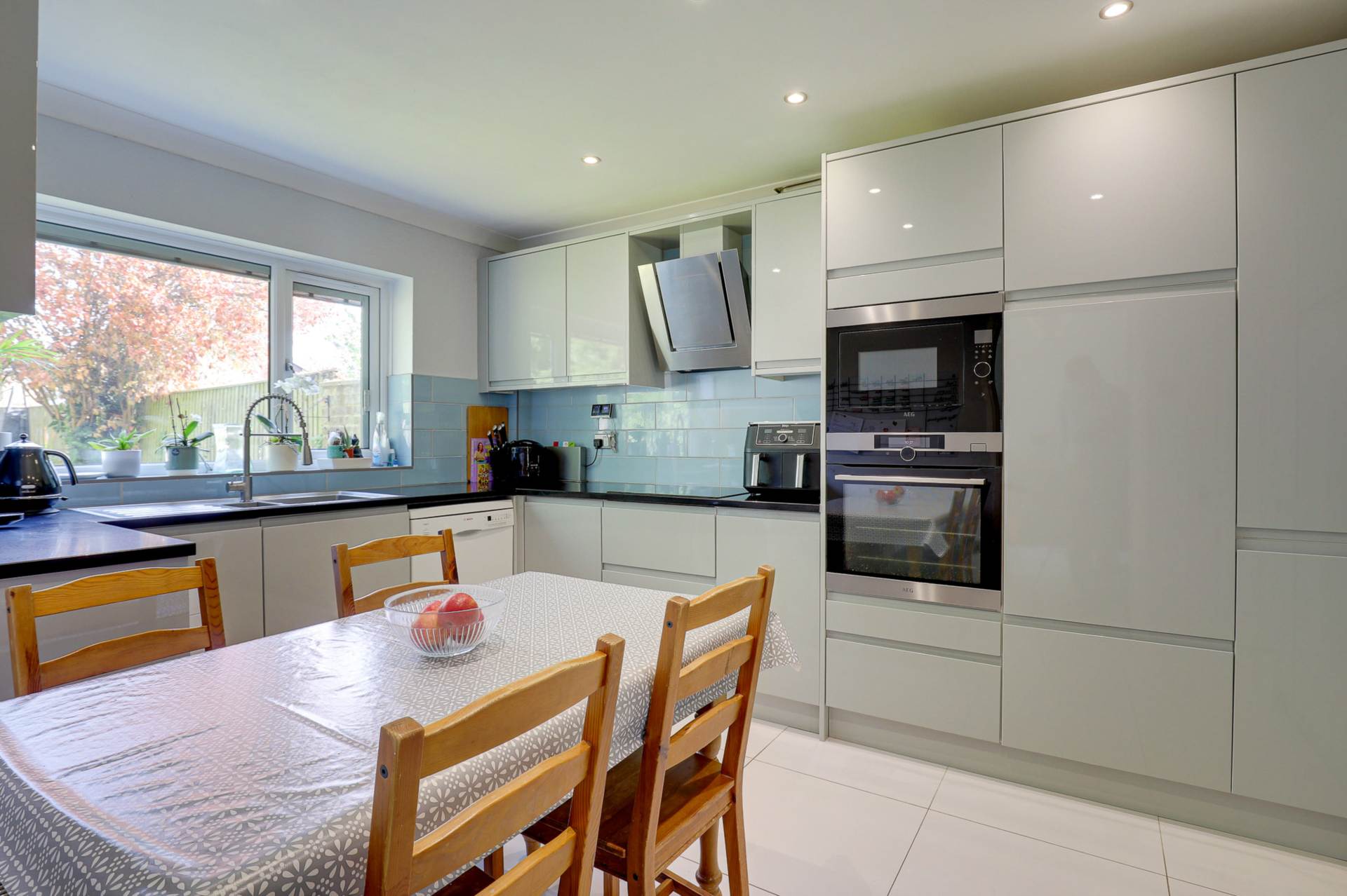 Woodcote Road, Caversham Heights, Image 12