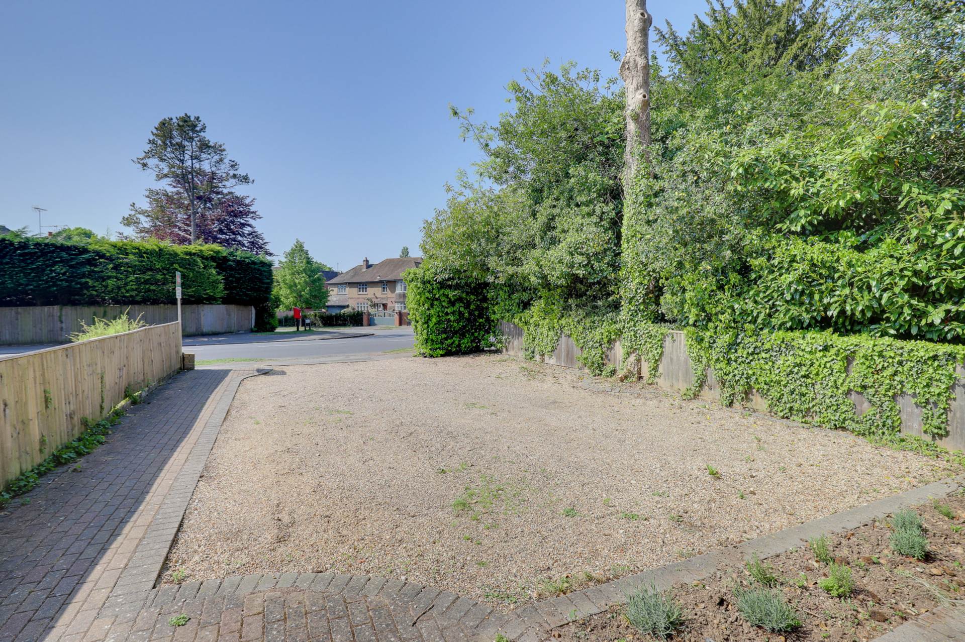 Woodcote Road, Caversham Heights, Image 9