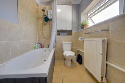 Woodcote Road, Caversham Heights, Image 22
