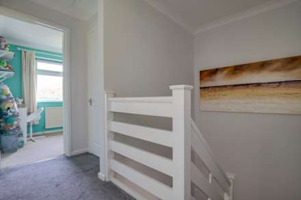 Woodcote Road, Caversham Heights, Image 25