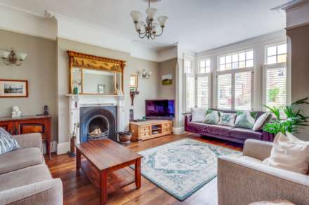 Kidmore Road, Caversham Heights, Image 2