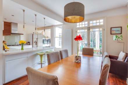 Kidmore Road, Caversham Heights, Image 3