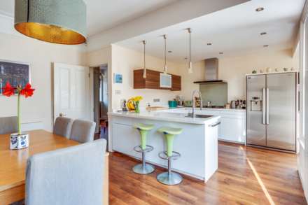 Kidmore Road, Caversham Heights, Image 5