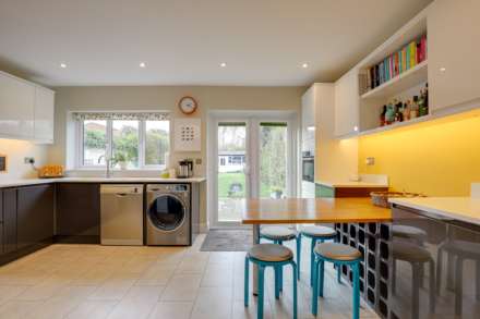 Peppard Road, Emmer Green, Image 16