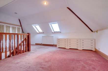 Haldane Road, Caversham Heights, Image 20