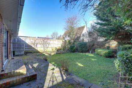 Haldane Road, Caversham Heights, Image 22