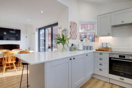 Hemdean Road, Caversham, Image 12