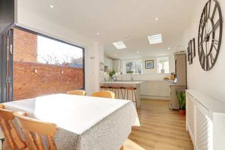 Hemdean Road, Caversham, Image 16