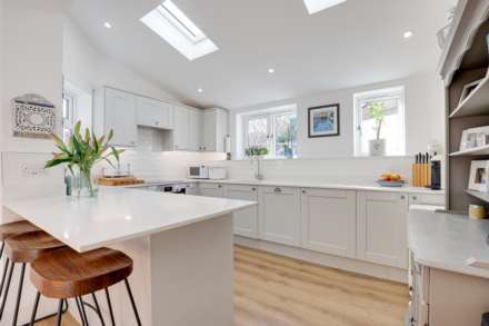 Hemdean Road, Caversham, Image 3