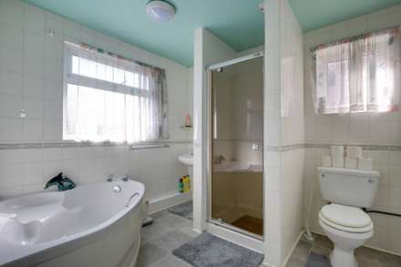 The Ridgeway, Caversham, Image 16