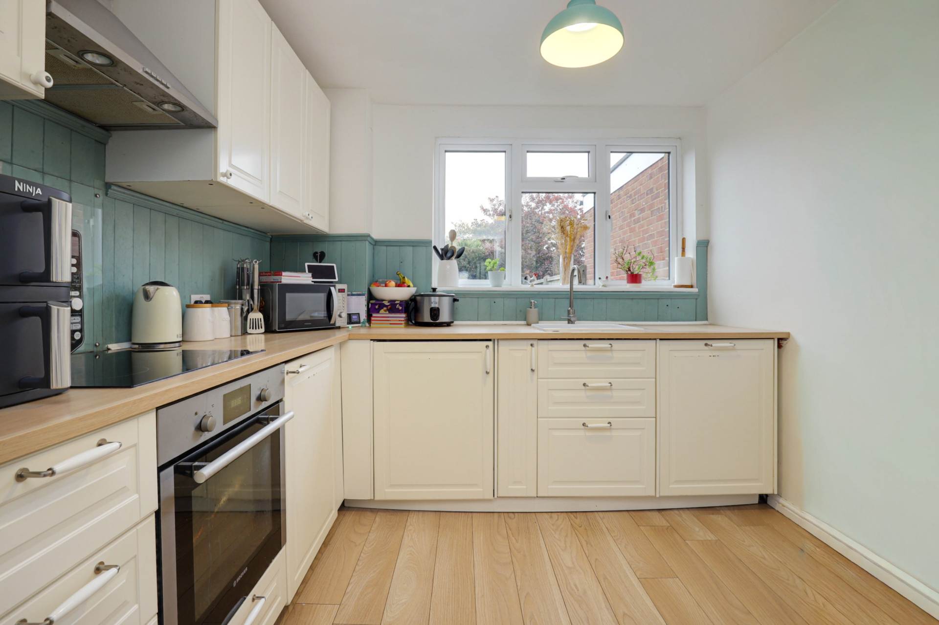 Douglas Road, Caversham, Image 6